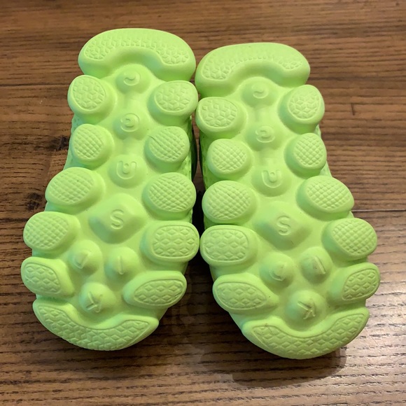 Toddler Sneakers - Picture 5 of 6